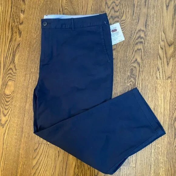 L.L. Bean Favorite Fit 20 Reg Navy cropped pants NWT - Picture 1 of 8